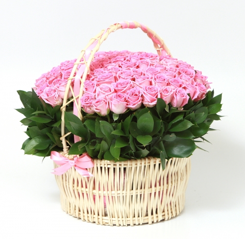 101 roses in a basket